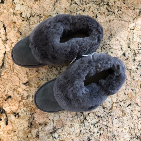 UGG Grey Bailey Button Boots Original Ugg Box & Tissue NWT - Picture 10 of 15